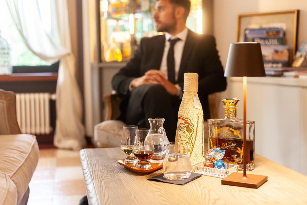 Like Home Boutique Hotel Azzano San Paolo Εξωτερικό φωτογραφία