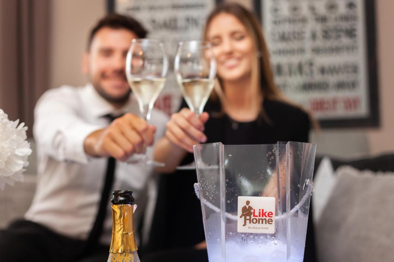 Like Home Boutique Hotel Azzano San Paolo Εξωτερικό φωτογραφία