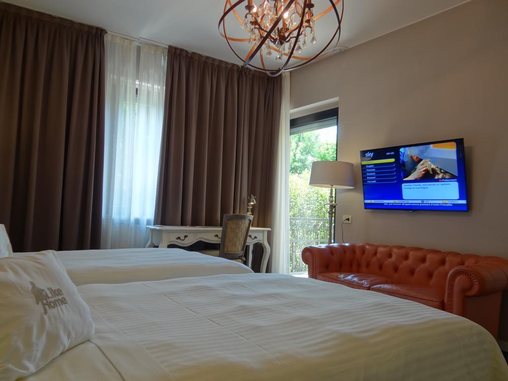 Like Home Boutique Hotel Azzano San Paolo Εξωτερικό φωτογραφία