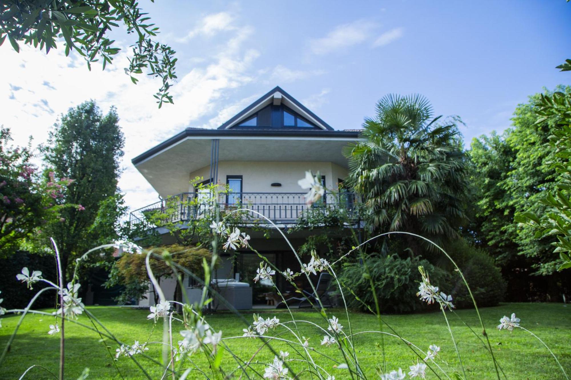Like Home Boutique Hotel Azzano San Paolo Εξωτερικό φωτογραφία