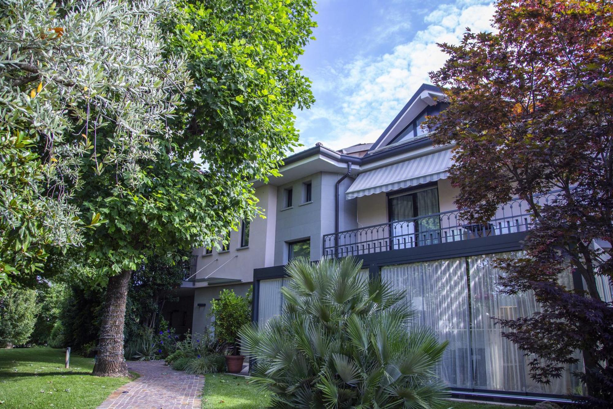 Like Home Boutique Hotel Azzano San Paolo Εξωτερικό φωτογραφία